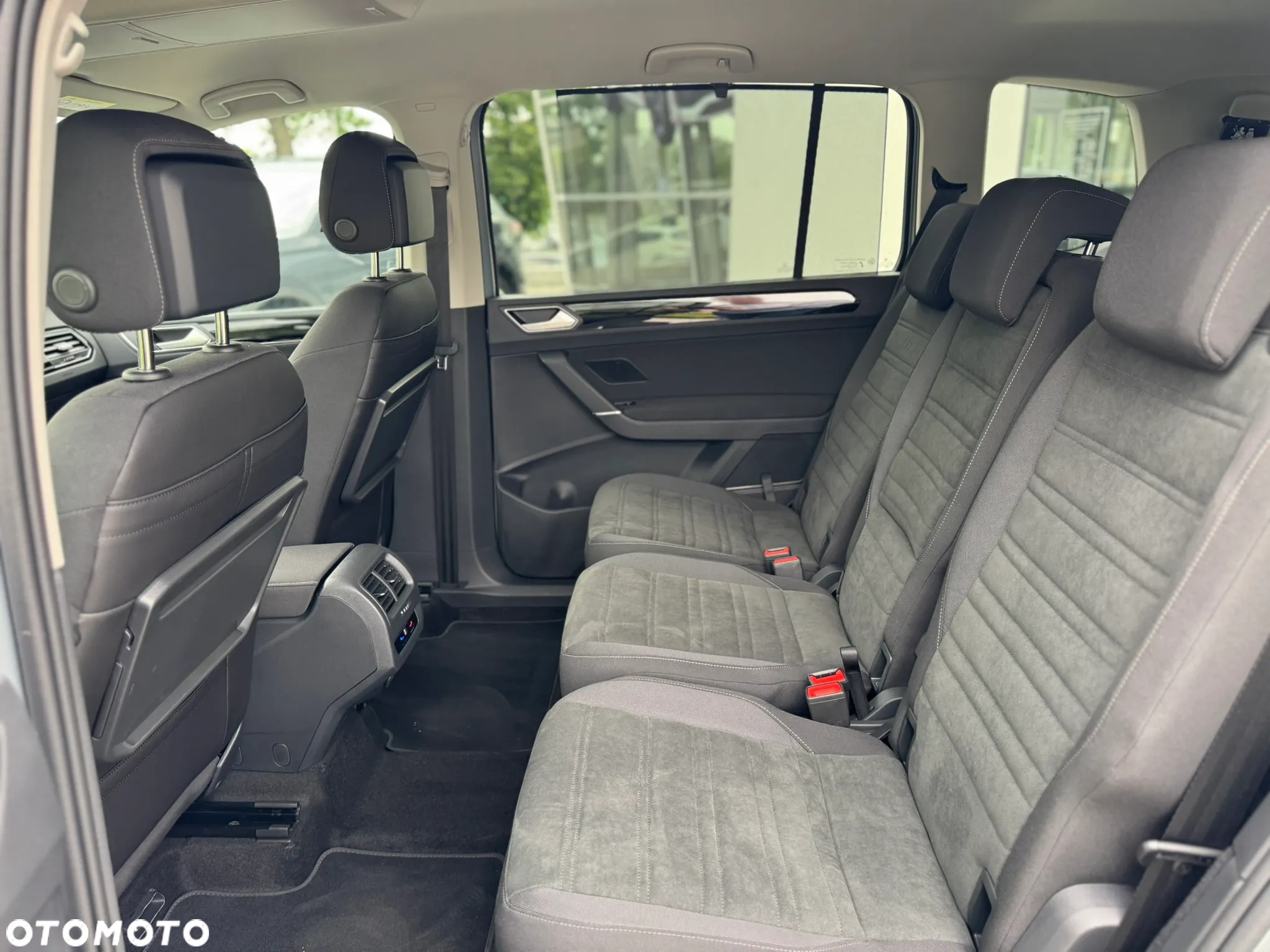 Volkswagen Touran 1.5 TSI EVO Highline DSG - 24