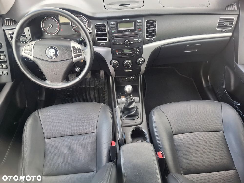SsangYong/KGM Korando 2.0 E-XDi DPF 4WD Quartz - 25
