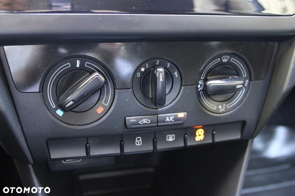 Skoda RAPID - 18