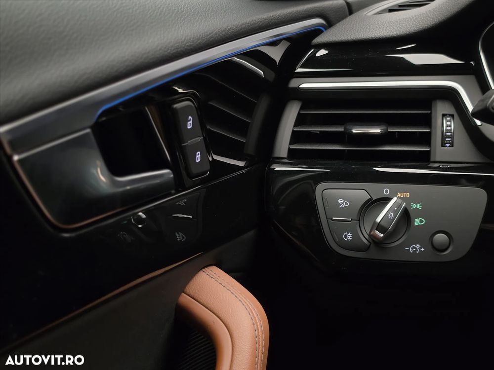 Audi A4 40 TFSI quattro S tronic S line - 16