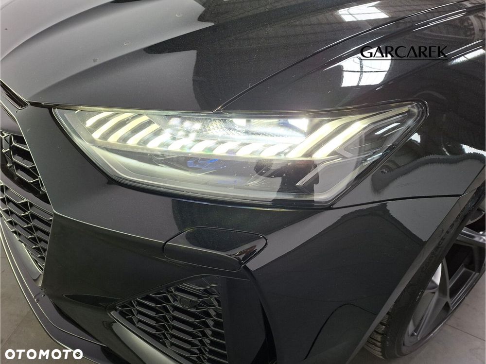 Audi RS6 Avant - 12