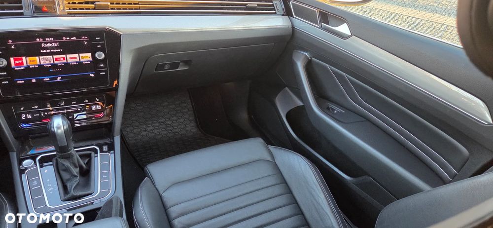 Volkswagen Passat - 14