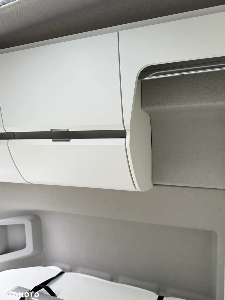Volkswagen Grand California - 17
