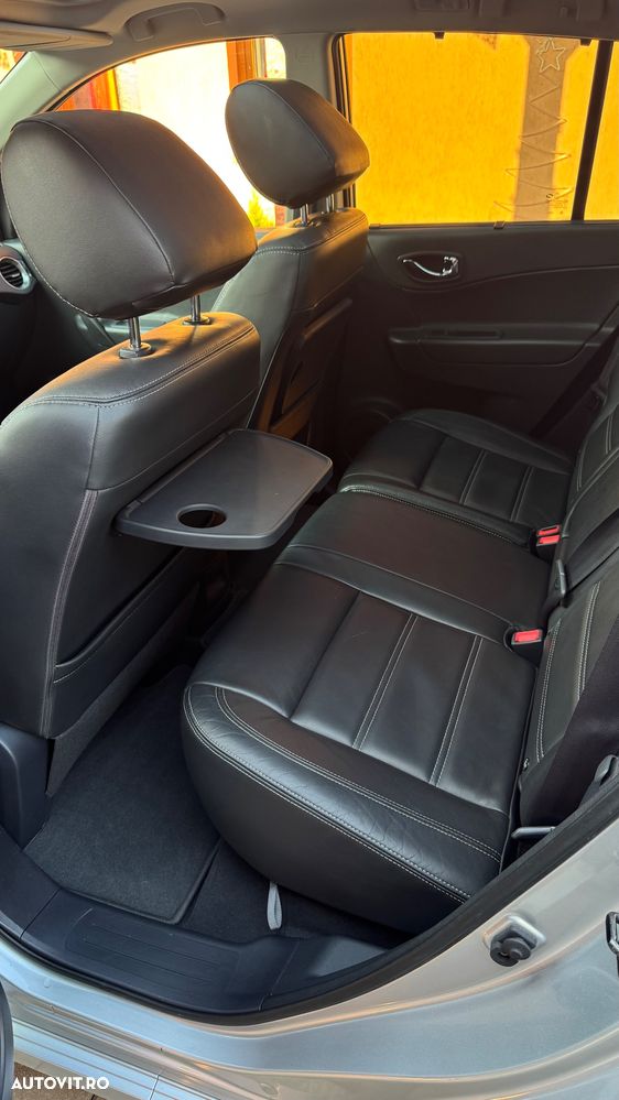 Renault Koleos dCi 150 FAP 4x4 Bose Edition - 11