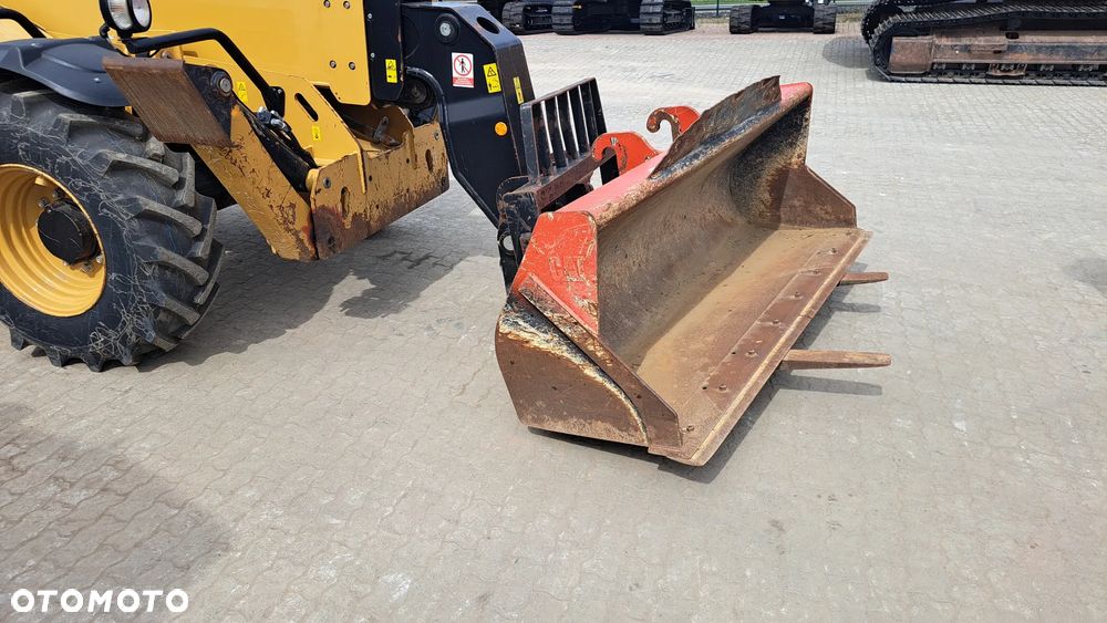 Caterpillar TH314D - 9