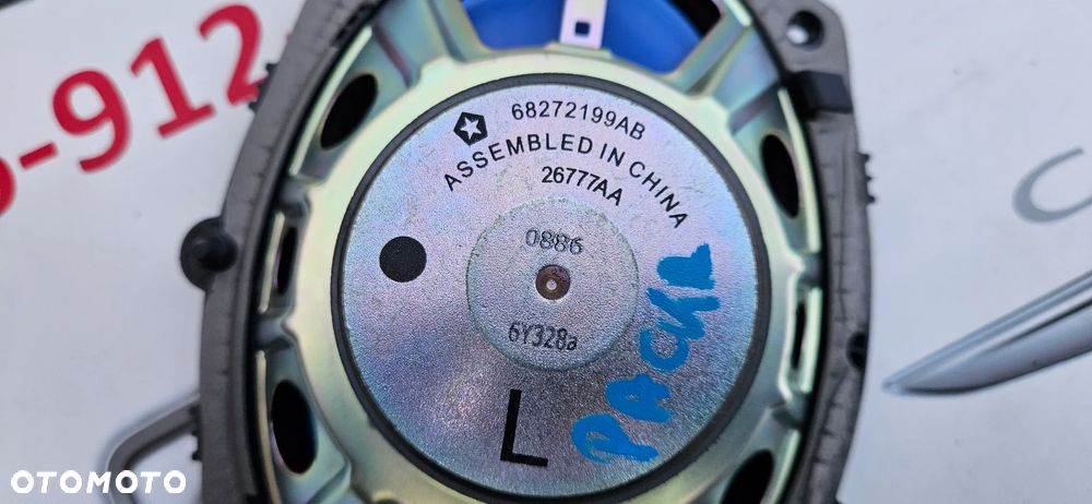 Chrysler Pacifica 2016-  Głośnik klapy bagażnika prawy lewy 68272198AB 68272199AB - 4