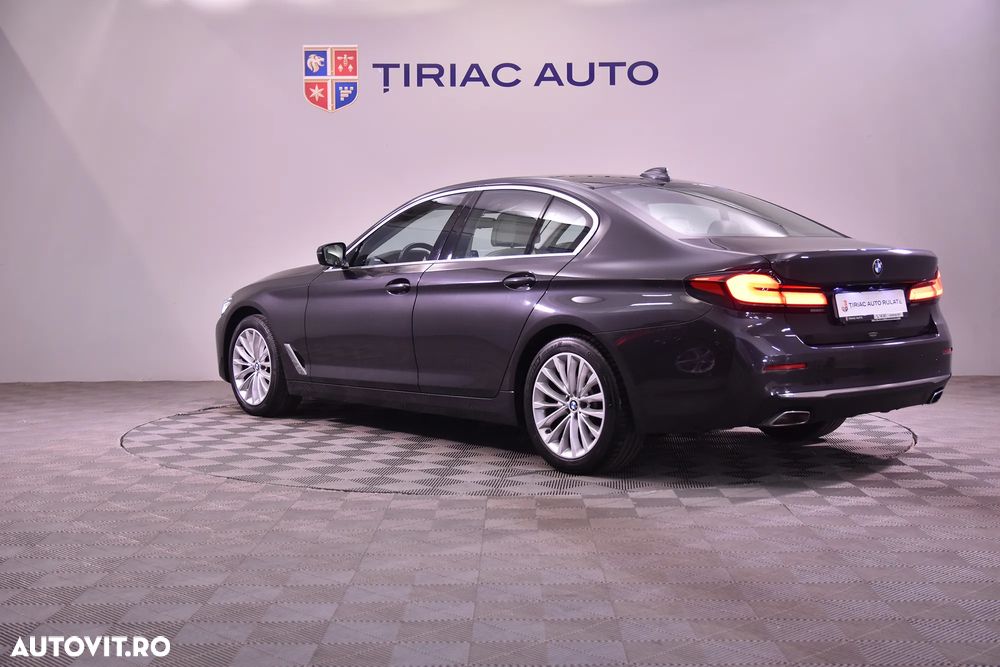 BMW Seria 5 520i Aut. - 3