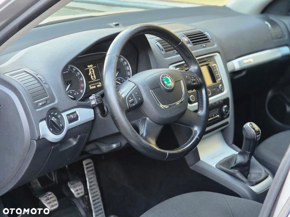 Skoda Octavia 2.0 TDI DPF 4x4 Scout - 16