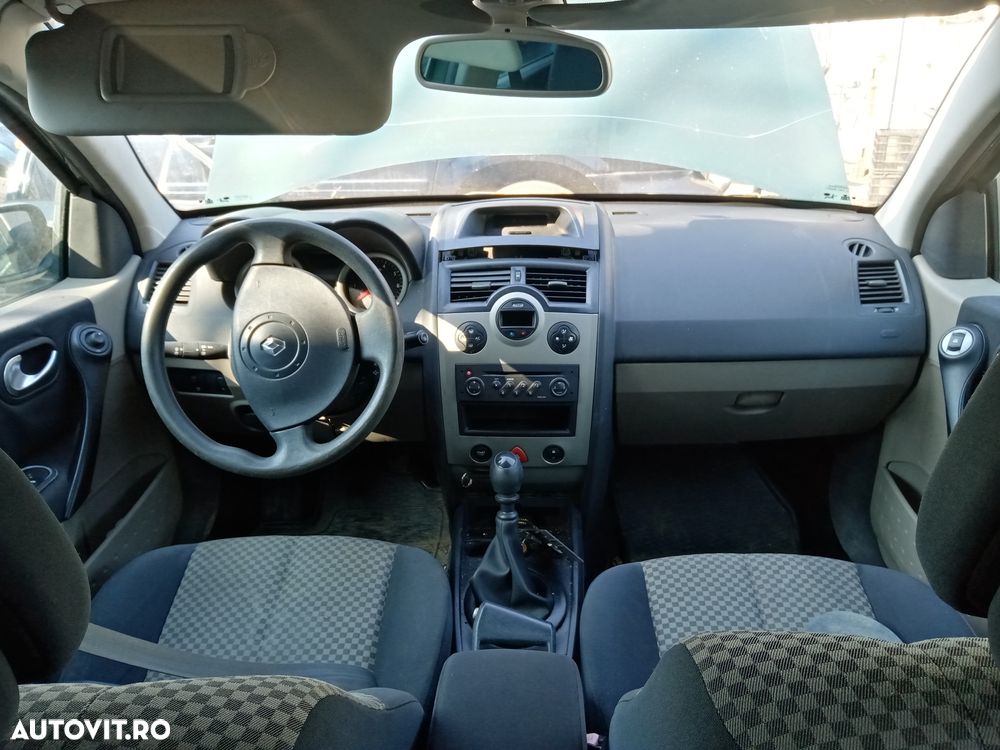 Dezmembrari  Renault MEGANE 2  2002  > 2012 1.9 dCi (BM0G, CM0G) Moto - 4