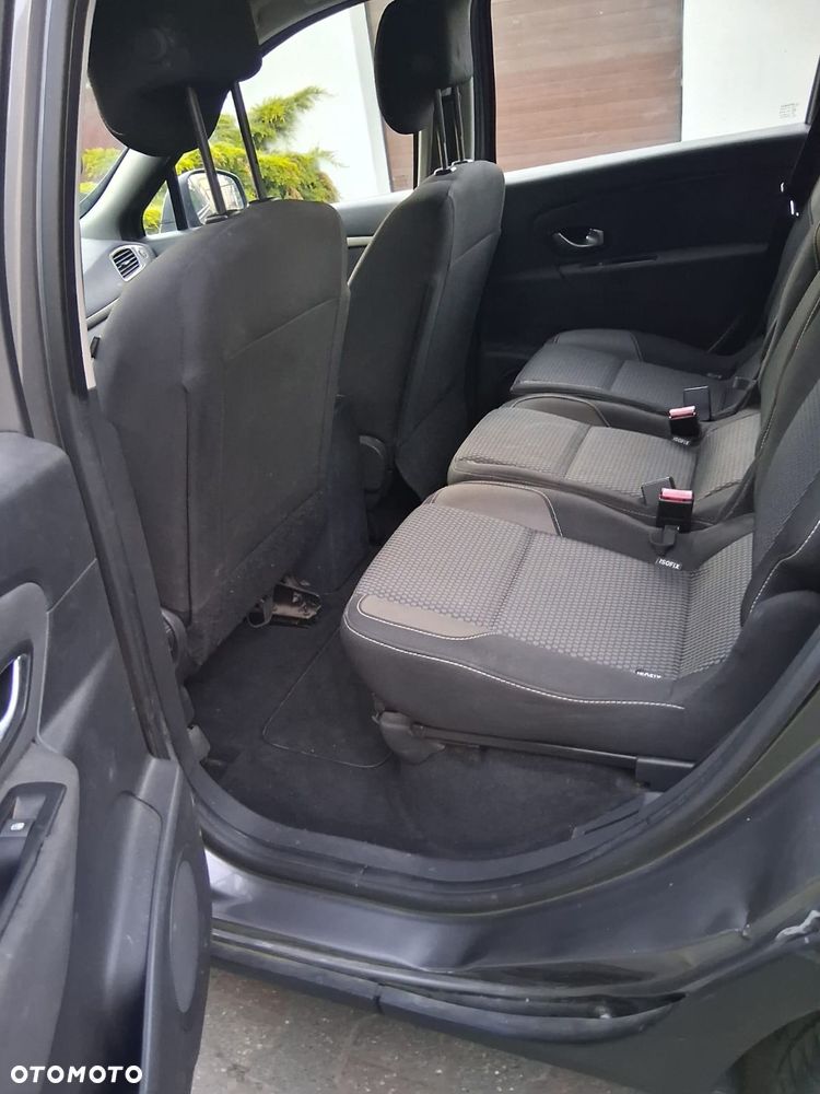 Renault Scenic dCi 110 Xmod Paris - 19