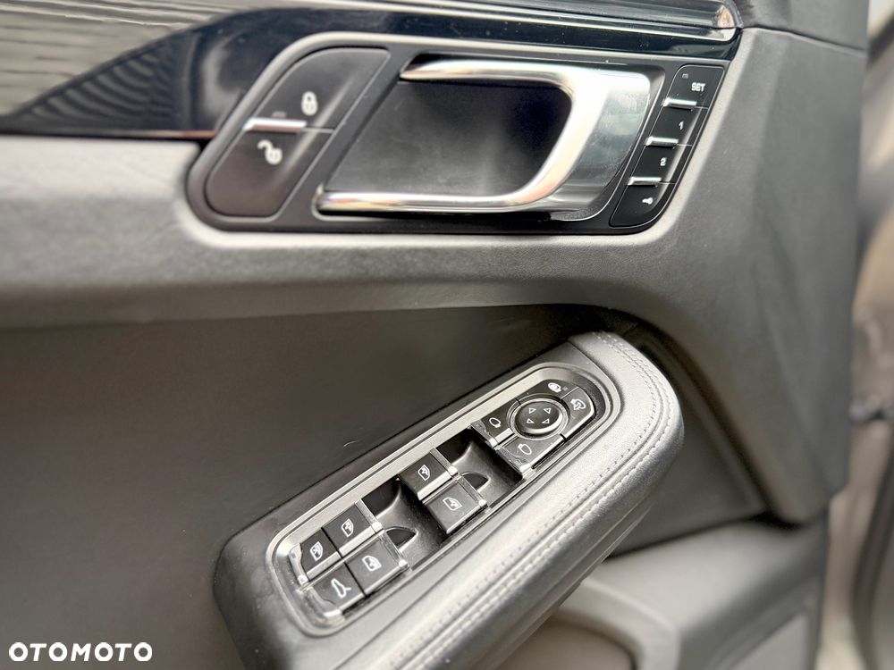 Porsche Macan S PDK - 32