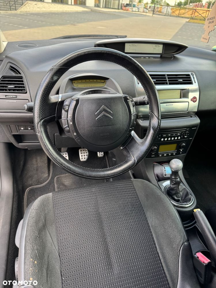 Citroën C4 1.6 16V VTR - 10