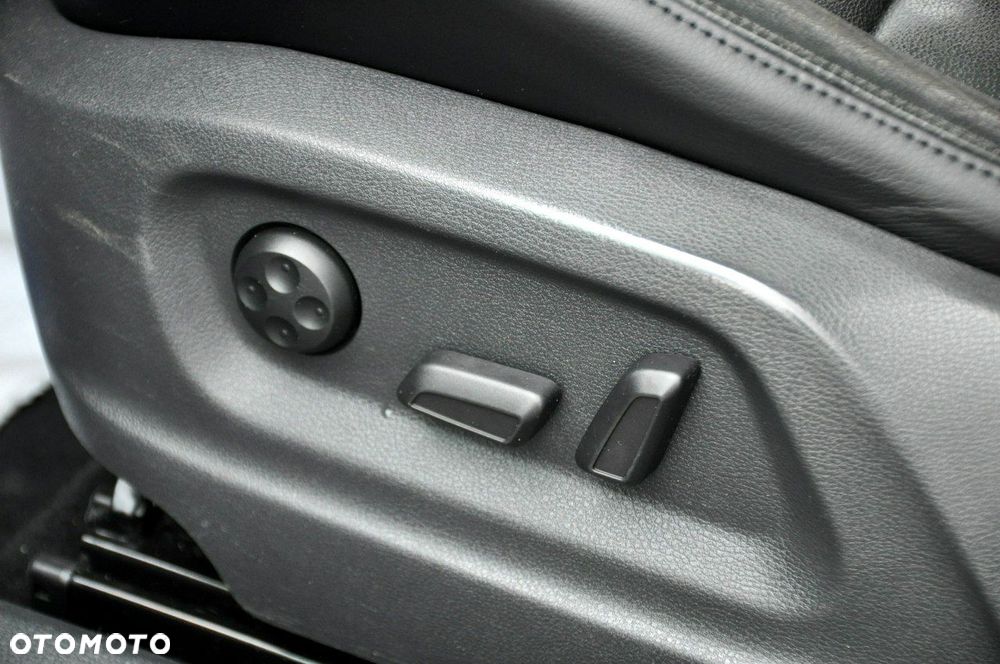 Volkswagen Tiguan - 23