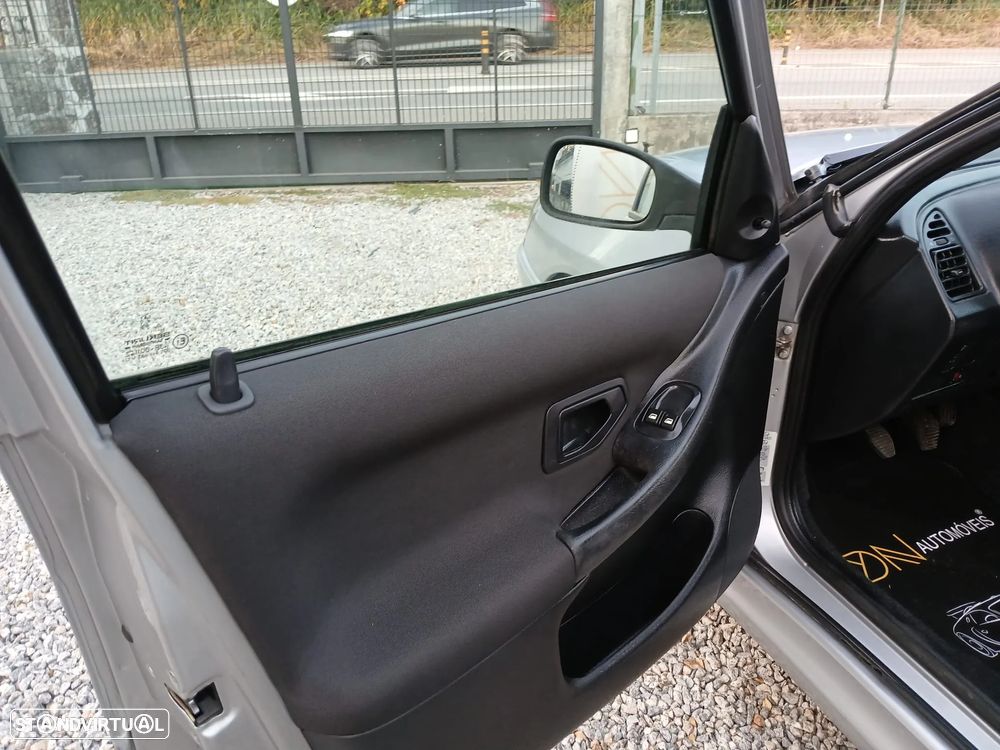 Peugeot 206 1.4 Quick Silver - 5