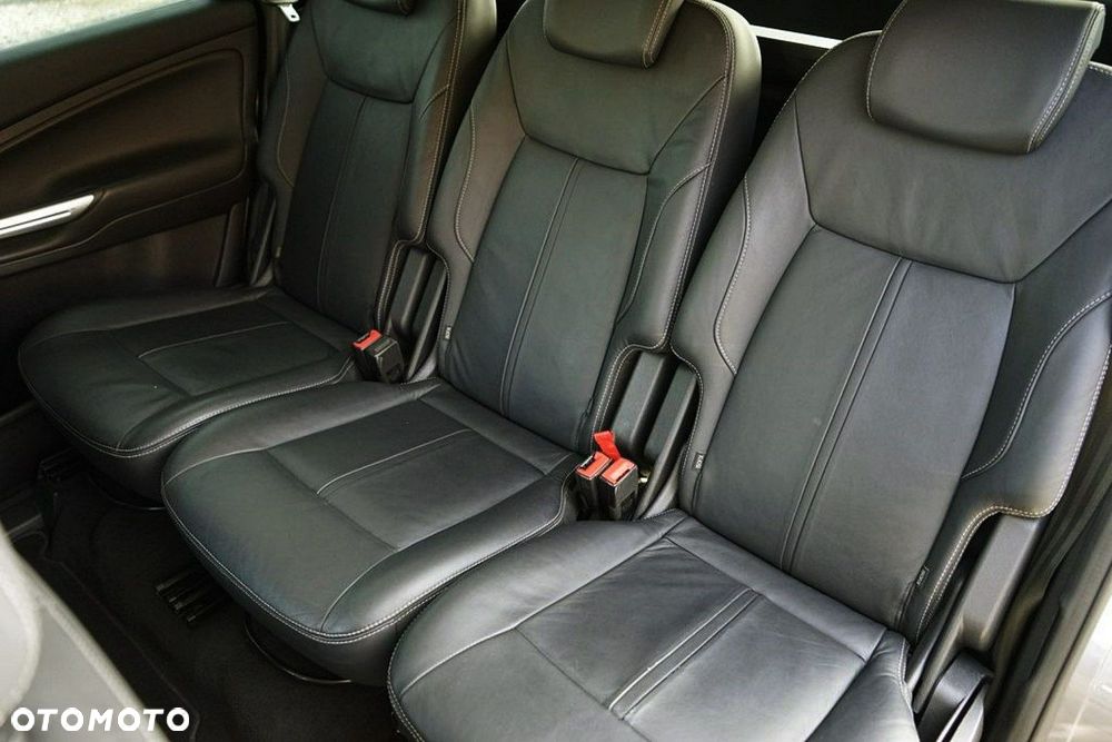 Ford S-Max - 23