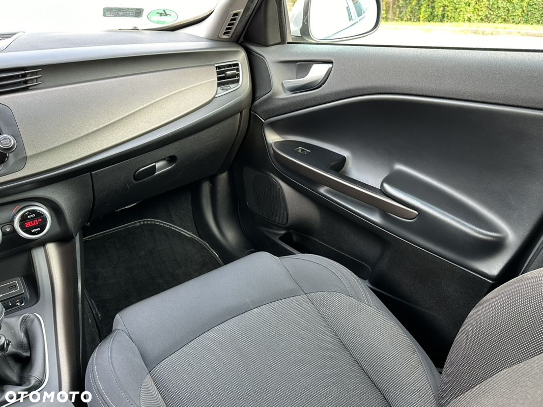 Alfa Romeo Giulietta 2.0 JTDM Distinctive - 30