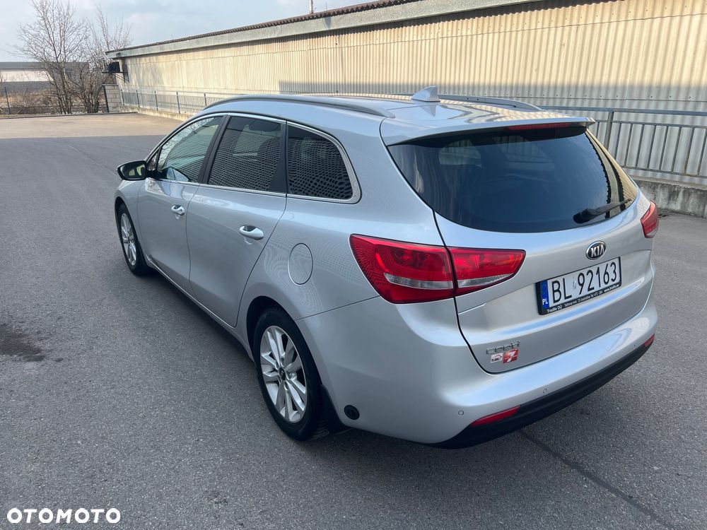 Kia Ceed 1.6 GDI DCT Platinum Edition - 4