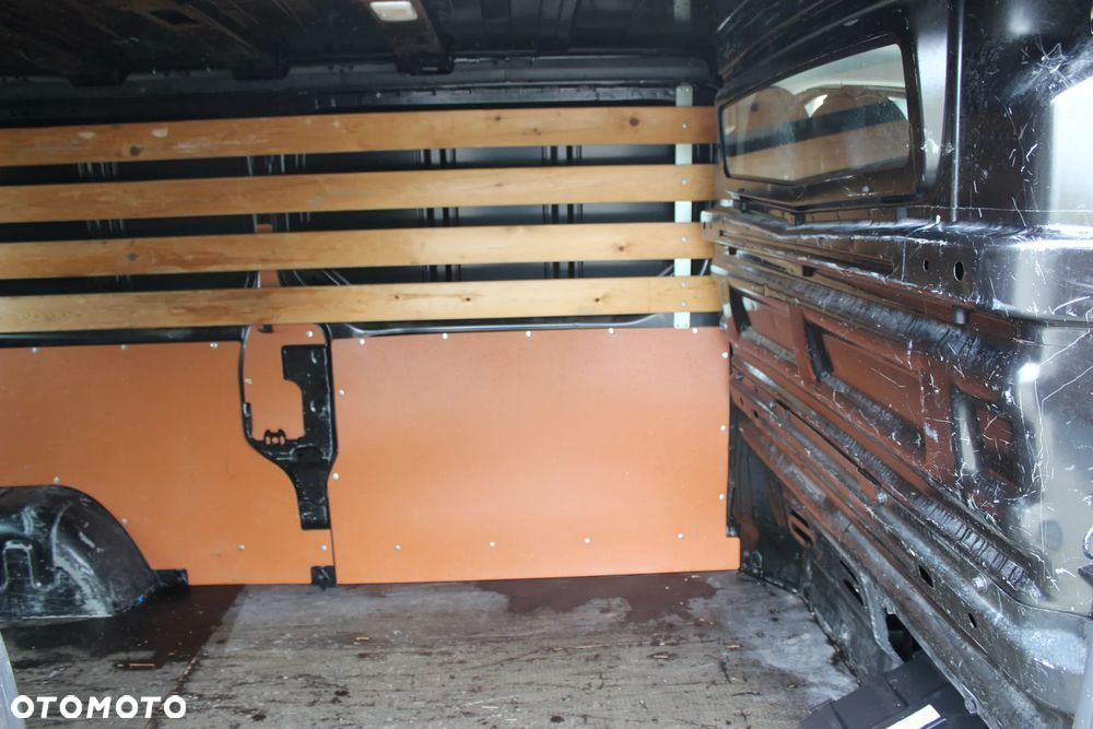 Renault Trafic - 12