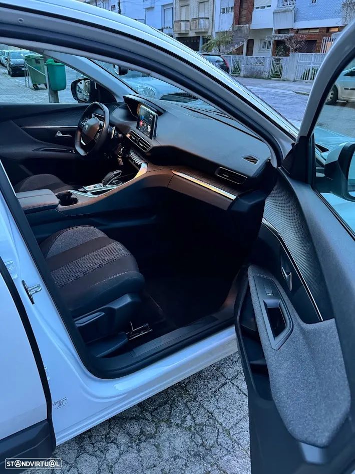 Peugeot 3008 BlueHDi 130 Stop & Start EAT8 Allure - 8