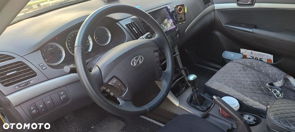 Hyundai Sonata 2.0 CRDi Style - 8