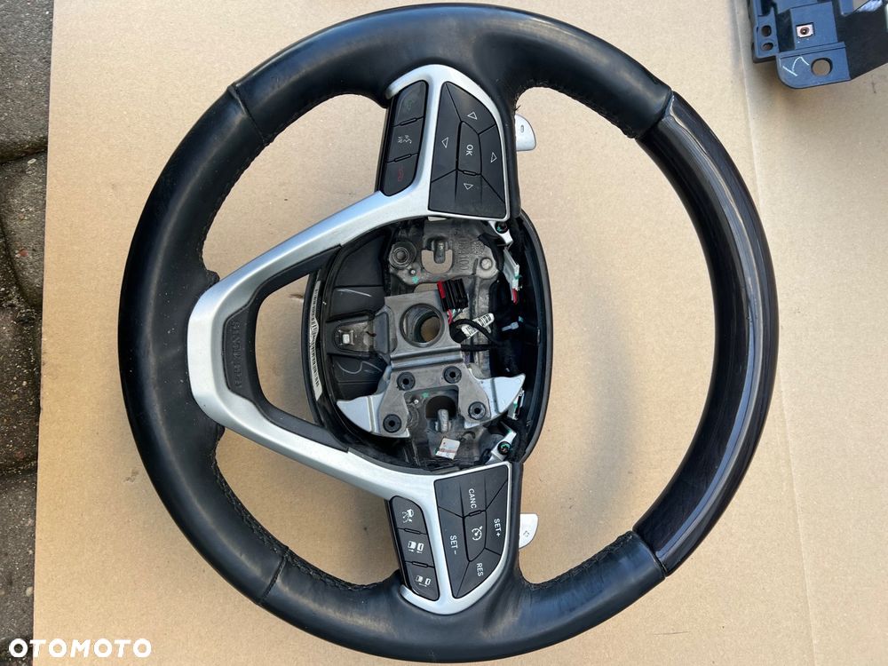 JEEP GRAND CHEOROKEE WK2 KIEROWNICA SUMMIT - 1