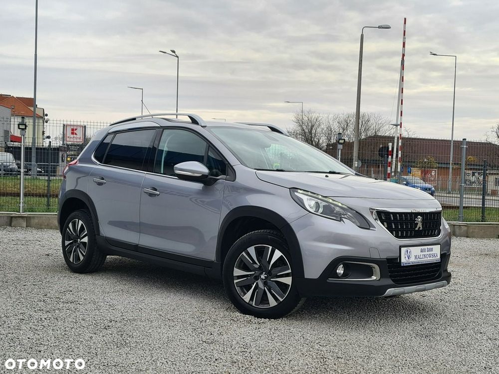 Peugeot 2008 1.2 Pure Tech GPF Allure S&S - 4
