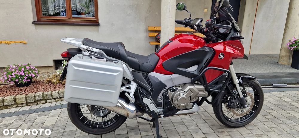 Honda VFR - 3