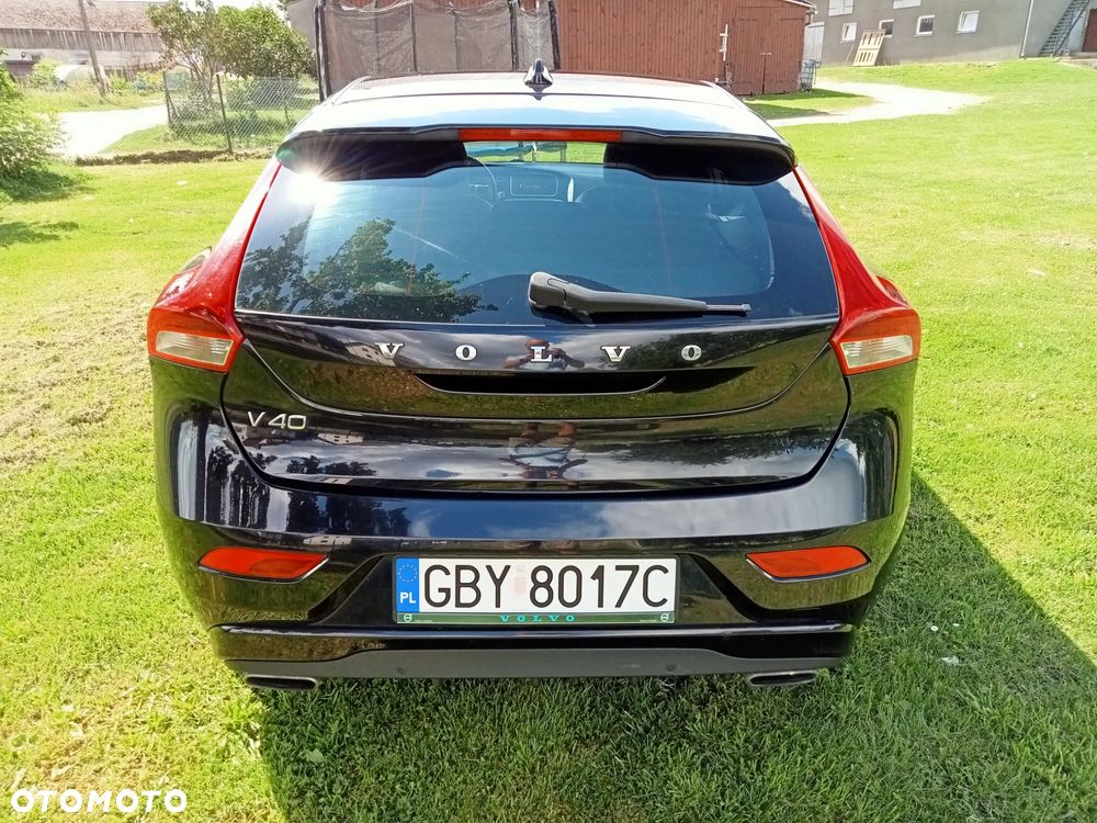 Volvo V40 D2 Summum - 14