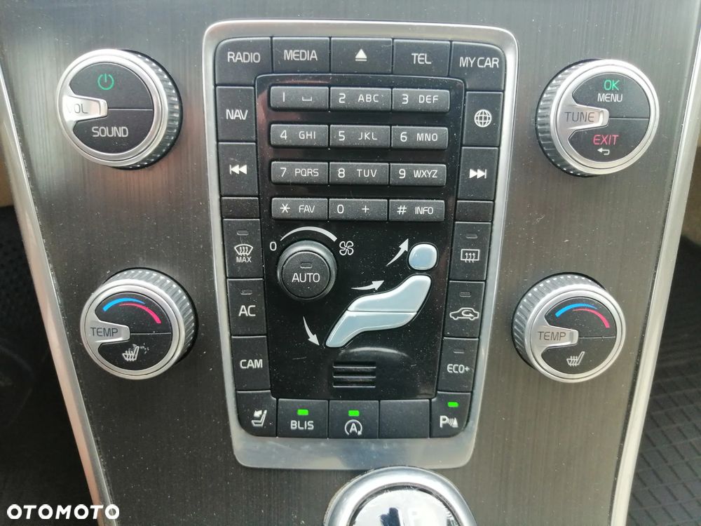 Volvo XC 60 T5 Drive-E Summum - 40