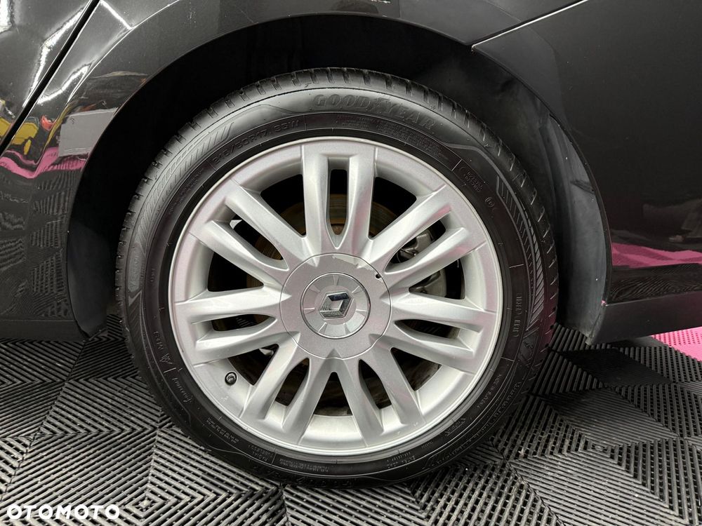 Renault Laguna 2.0 DCi Initiale - 19