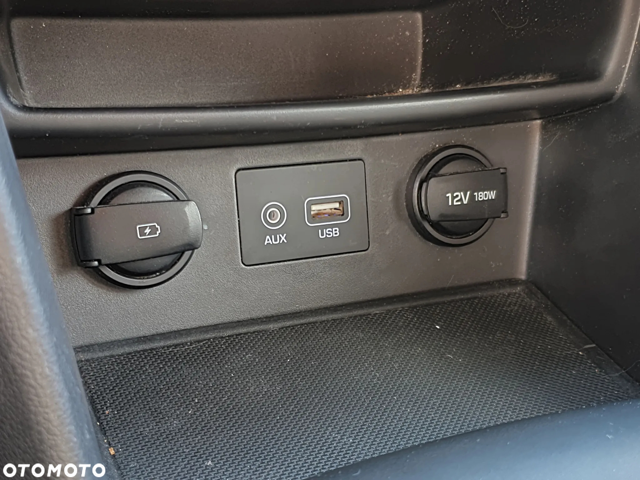 Hyundai Kona - 33