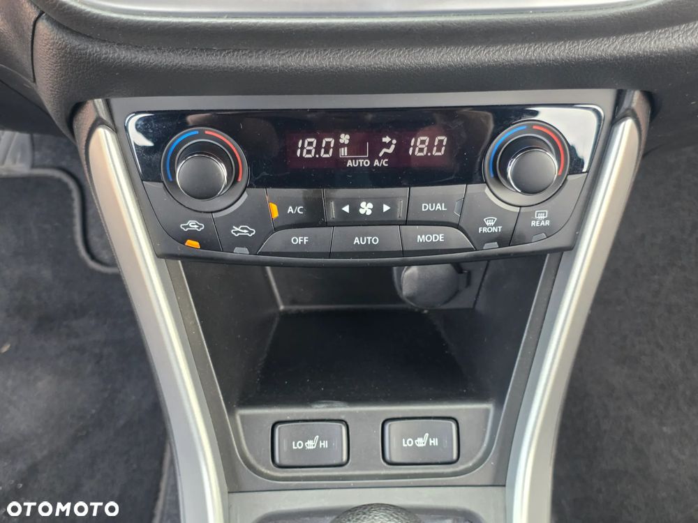 Suzuki SX4 S-Cross 1.4 T Premium - 33