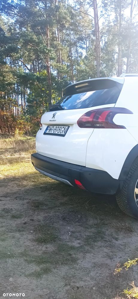 Peugeot 2008 1.5 BlueHDi Allure - 4