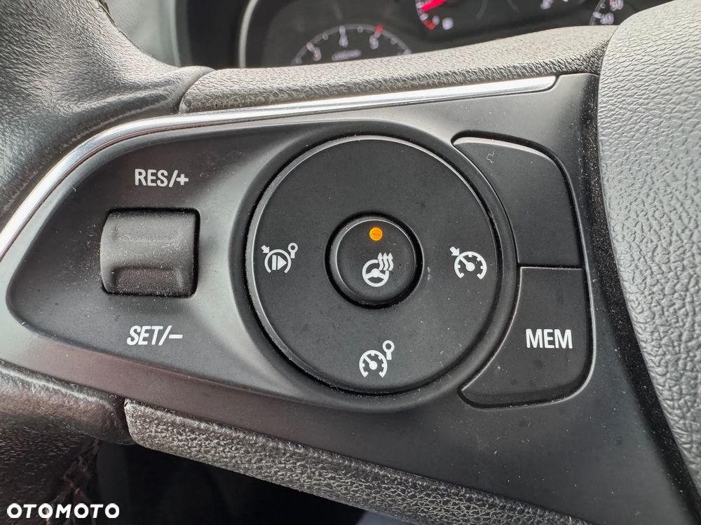 Opel Combo 1.5 D Start/Stop Ultimate - 29