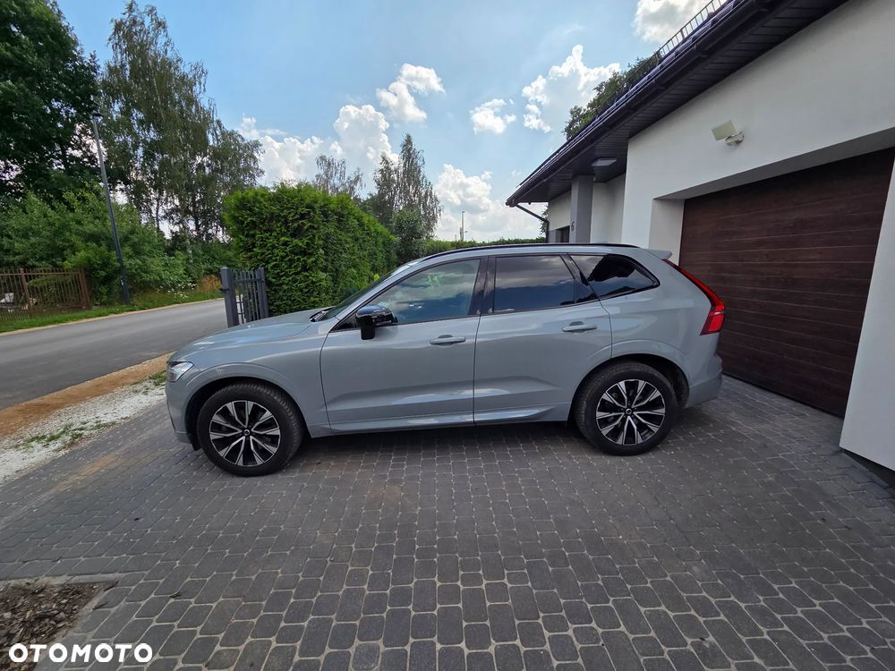 Volvo XC 60 B4 B Plus Dark - 3