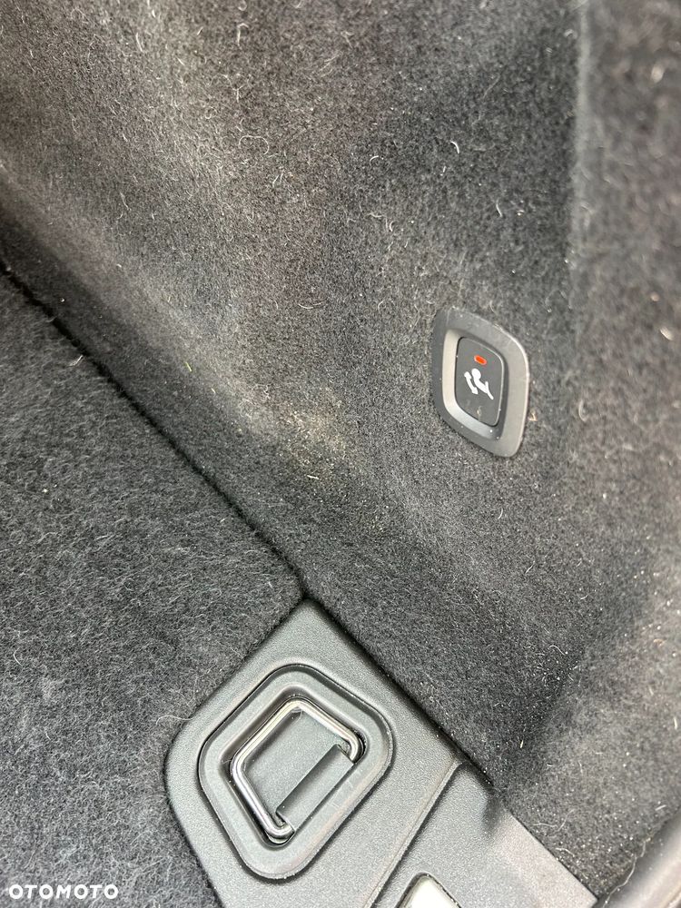 Volvo XC 60 B4 B Essential - 3