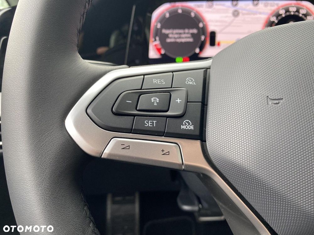 Volkswagen Golf - 31