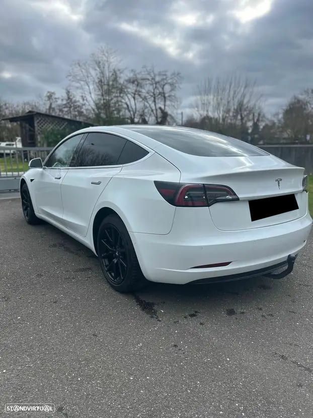 Tesla Model 3 Standard Range Plus RWD - 2