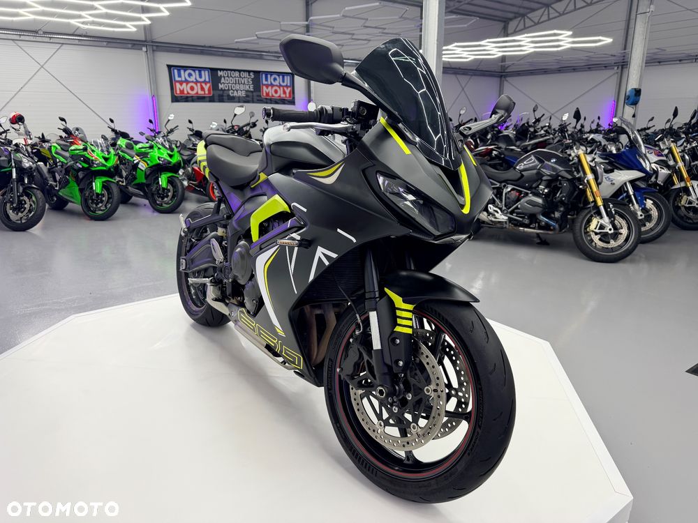 Triumph Daytona - 38