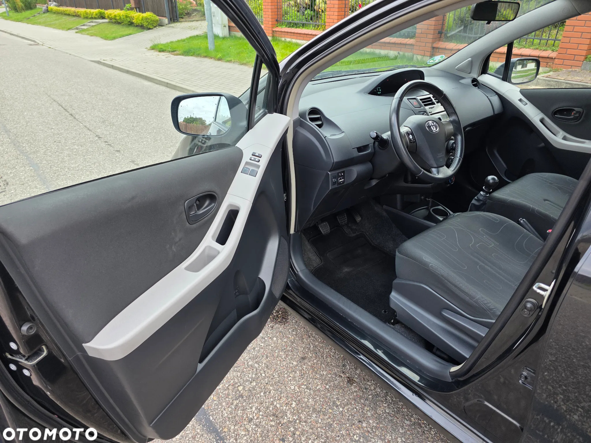 Toyota Yaris 1.33 VVT-i Life - 20