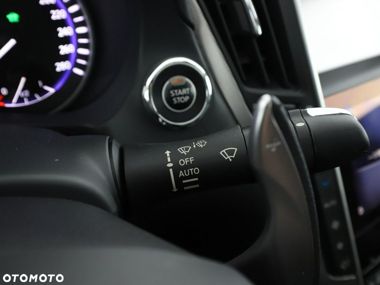 Infiniti Q50 - 37