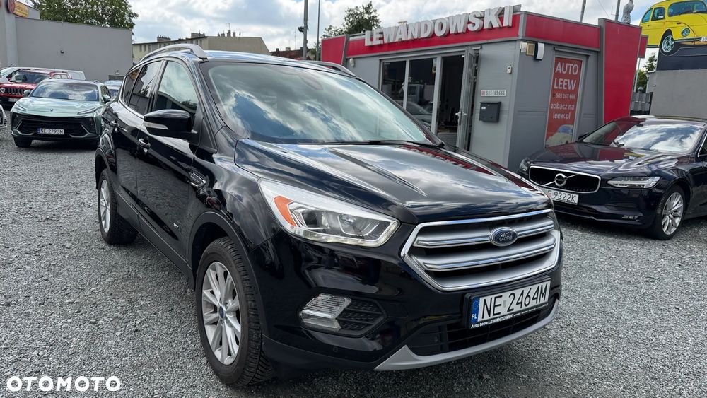 Ford Kuga - 1