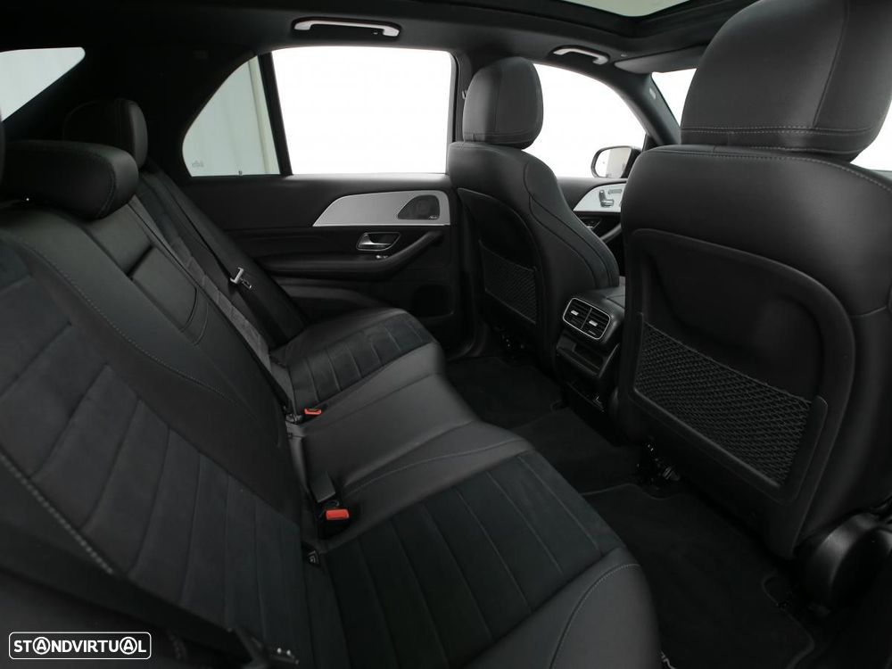 Mercedes-Benz GLE 300 d 4Matic - 12