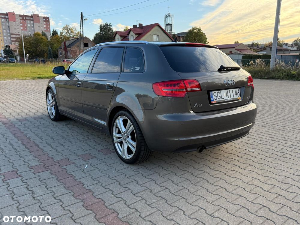 Audi A3 Sportback 2011 photo 4