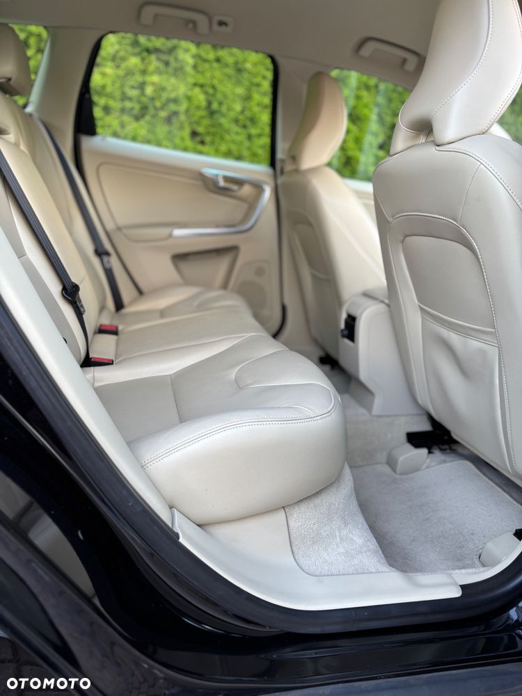 Volvo XC 60 - 13