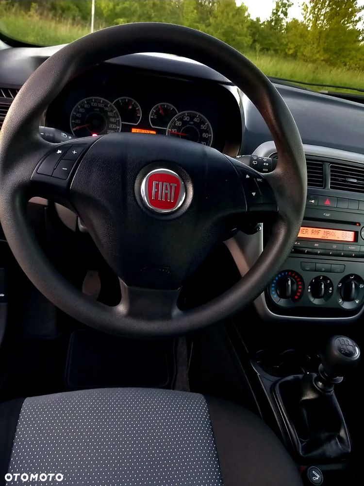 Fiat Grande Punto Actual 1.2 8V Estiva - 21