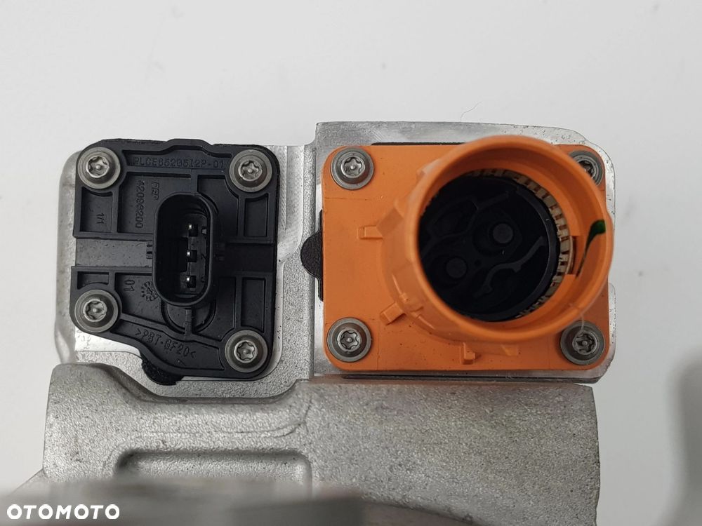 Kompresor Sprężarka klimatyzacji BMW XM G09 S68 4.4 V8 5A84873 - 3