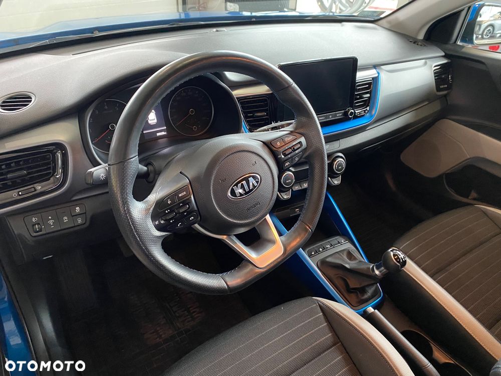 Kia Stonic 1.2 L - 10