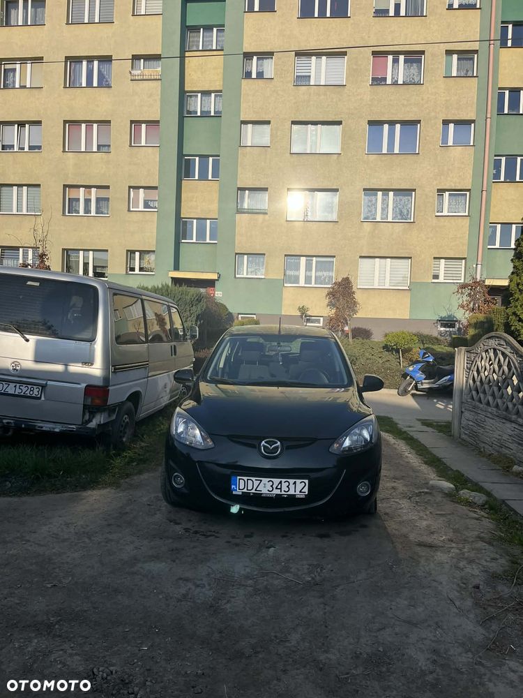 Mazda 2 - 4