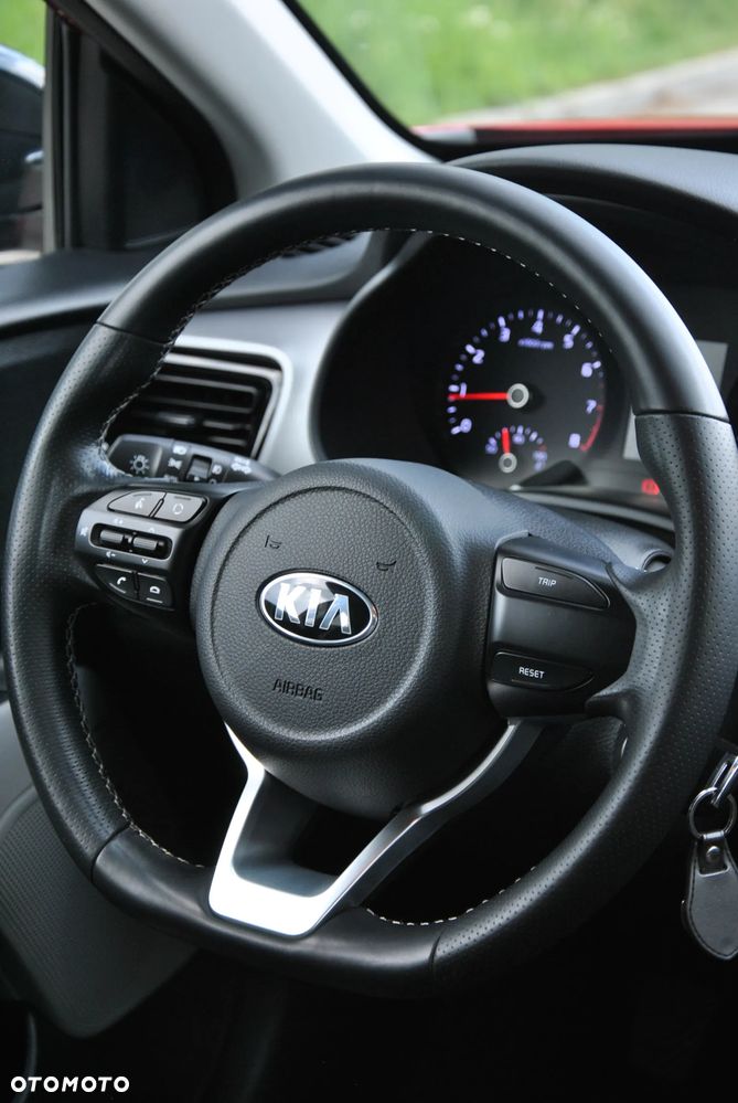 Kia Stonic - 19